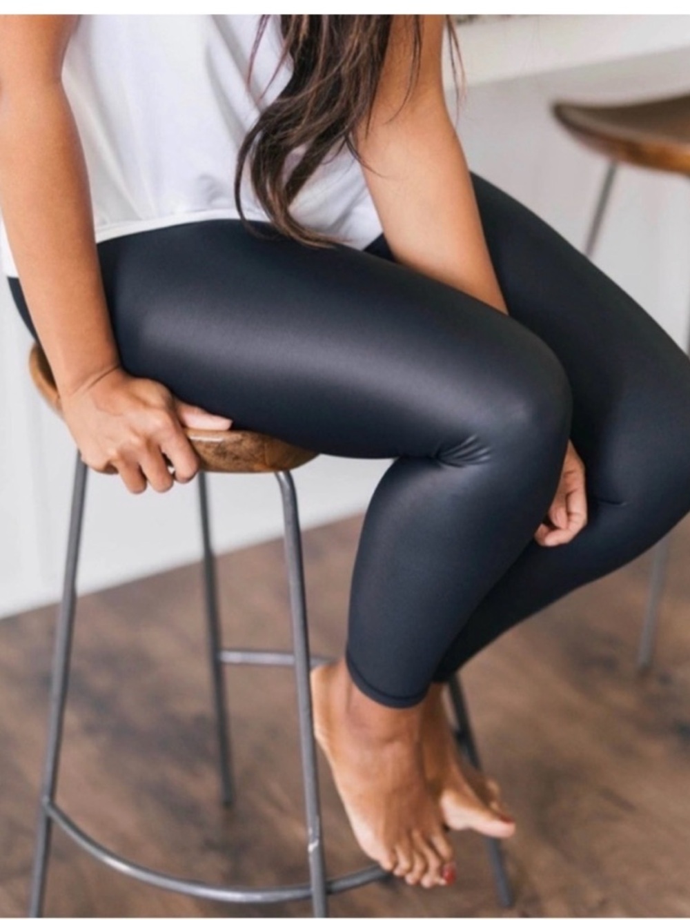 NWOT ZYIA Black Metallic Light n Tight Leggings- Size 8-10